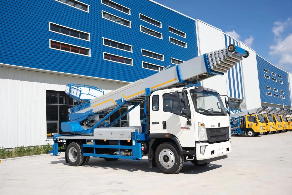 晴隆出租云梯车高空作业车 建筑垃圾搬运